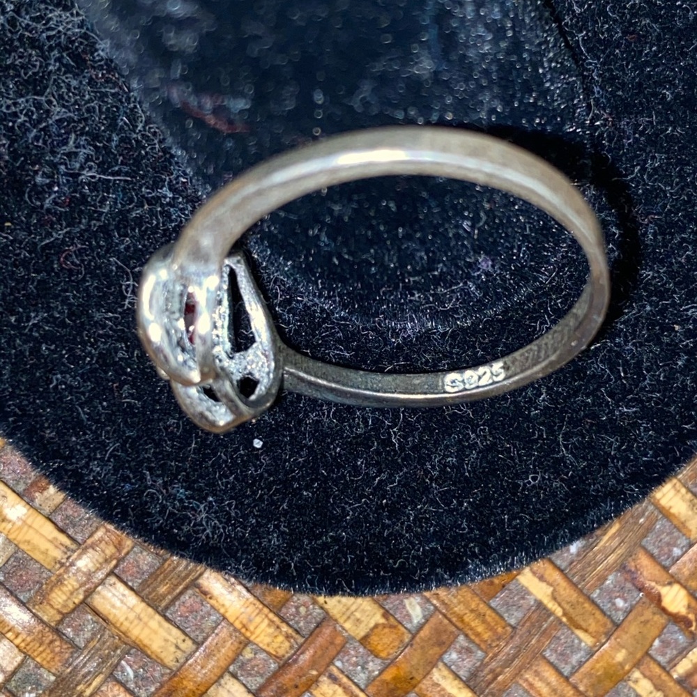 Macy’s 925 Silver Ruby Red Stone Heart Ring Size 8 - image 7